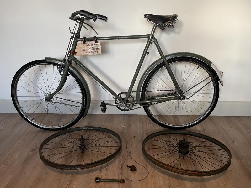 WW2 British Army, ‘Commandeered’, Mk V. Roadster Bicycle, No 4276.