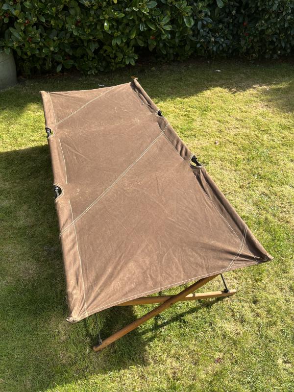 WW2, British, 'Officers Field Kit'; Canvas Bedstead ('Choc' Brown)